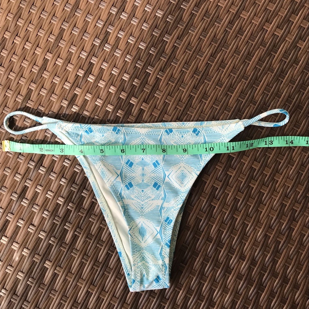 Volcom Geometric Pattern Bikini Set - image 6